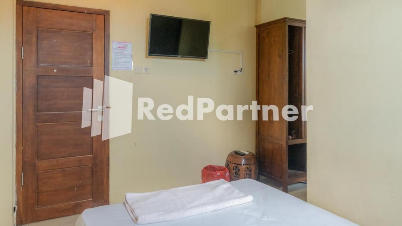 Vandhela Homestay Syariah Mitra Reddoorz Surabaya Exterior foto