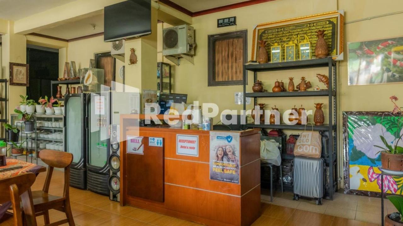 Vandhela Homestay Syariah Mitra Reddoorz Surabaya Exterior foto